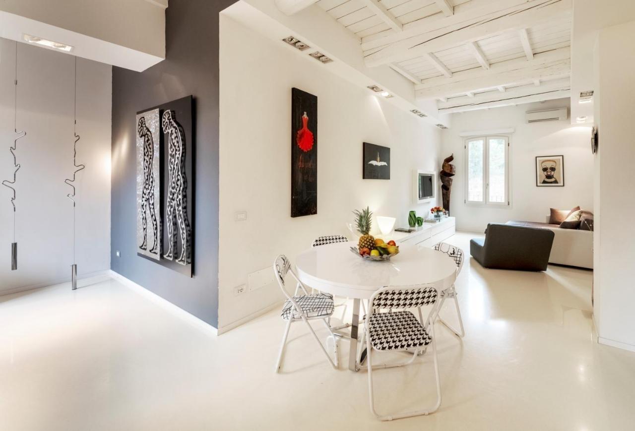 Вілла Charming Flat In Centro A Ferrara Con Posto Auto Екстер'єр фото